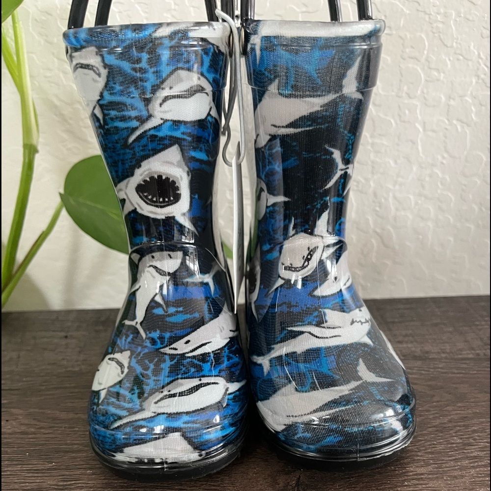 Size 5 boy boots